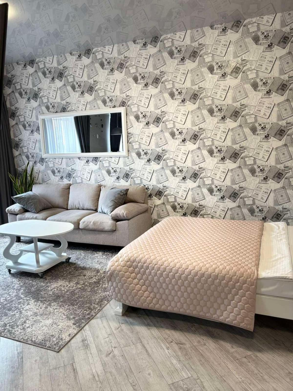 Просторі Lux Апартаменти На Центральному Проспекті, Великий Smart Tv,Преміум-Підписки Youtube Та Онлайн-Кінотеатрів , Кавомашина, Відкритий Балкон, Звітні Документи Krivoy Rog Ngoại thất bức ảnh